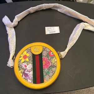 🆂🅾🅻🅳 Ophidia GG Flora Mini Round Shoulder Bag
